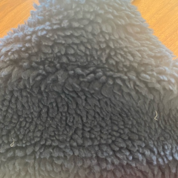 Tommy Hilfiger fuzzy coat. Warm. Women’s M - Picture 7 of 8